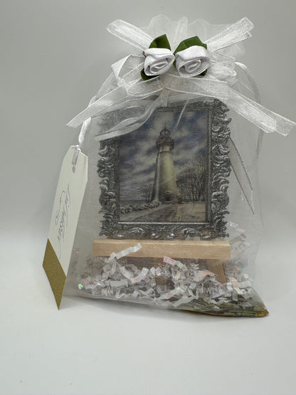 LINnies Mini - The Marblehead, Ohio Lighthouse ~ WINTER