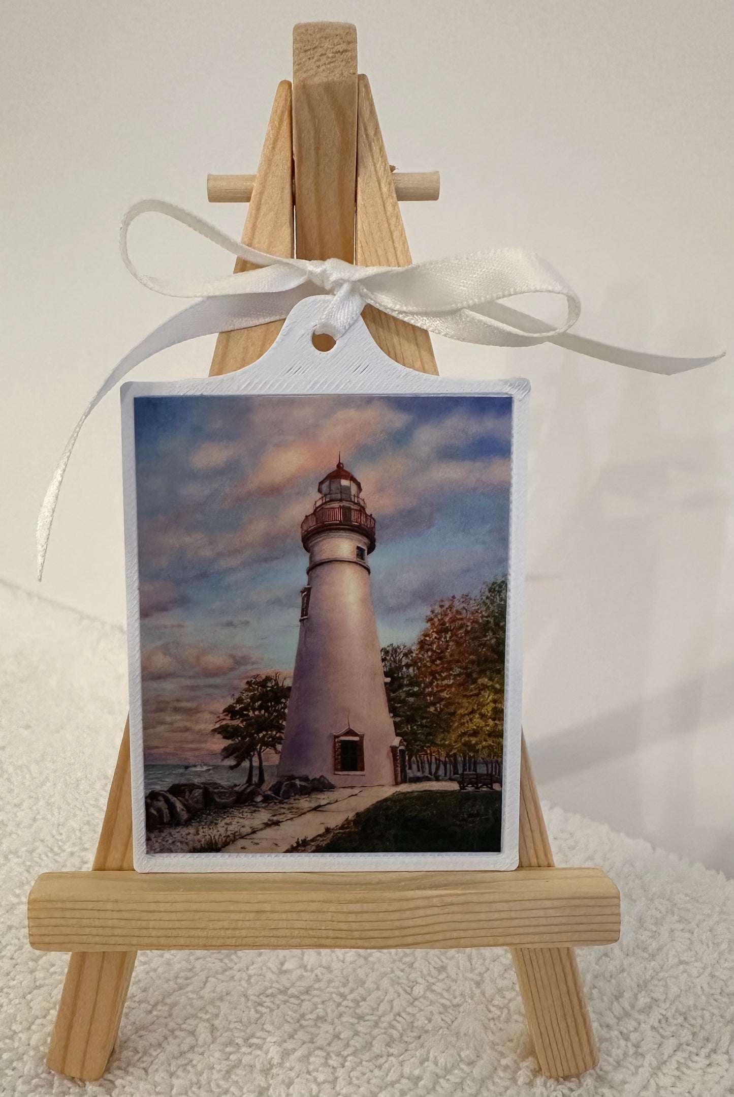 LINnies Mini - The Marblehead, Ohio Lighthouse ~ AUTUMN