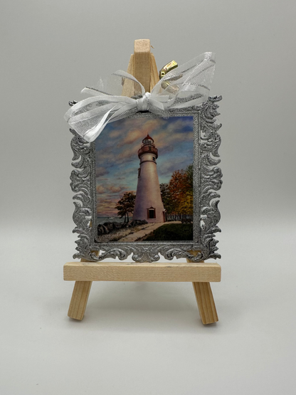 LINnies Mini - The Marblehead, Ohio Lighthouse ~ AUTUMN