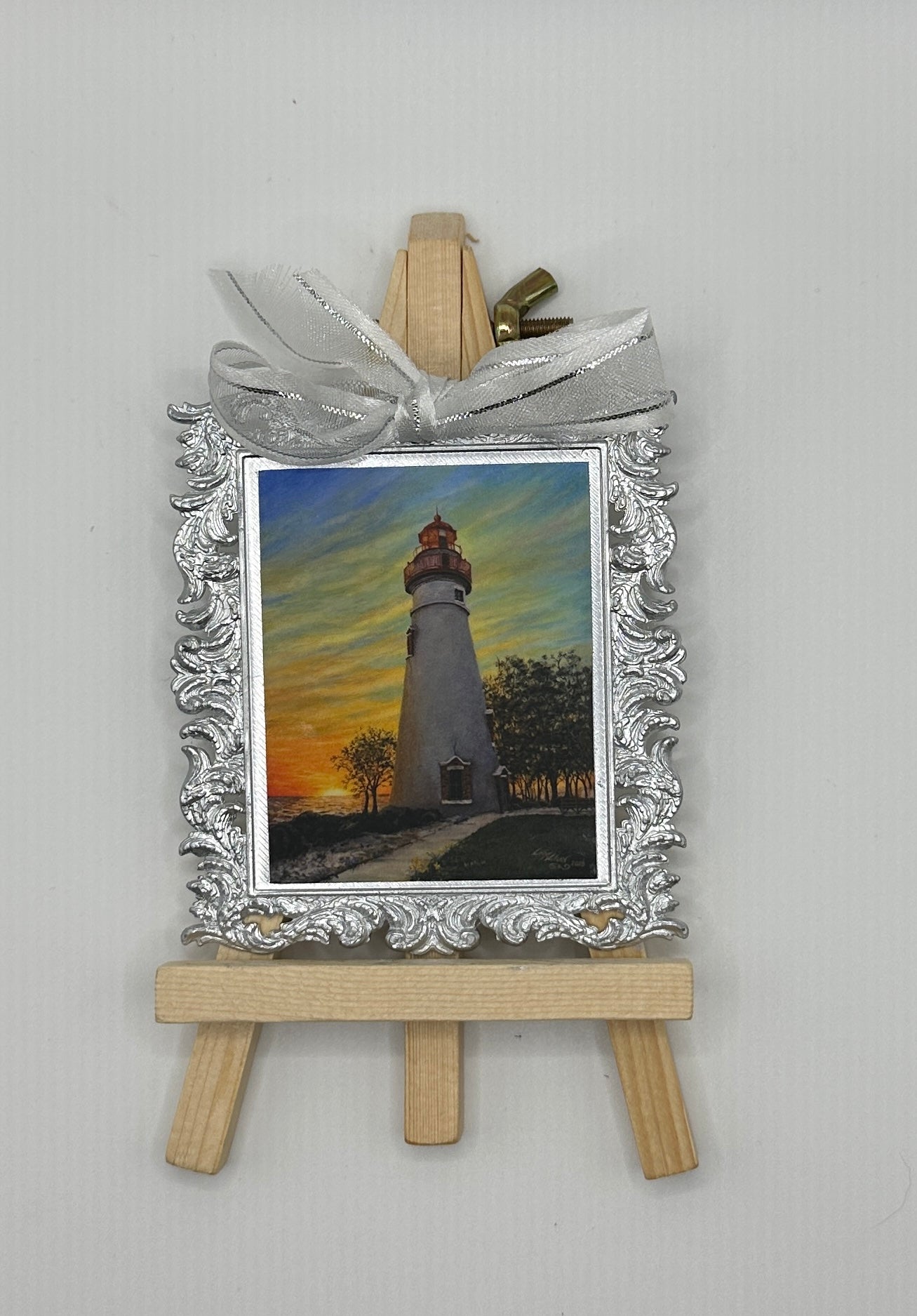 LINnies Mini - The Marblehead, Ohio Lighthouse ~ SPRING